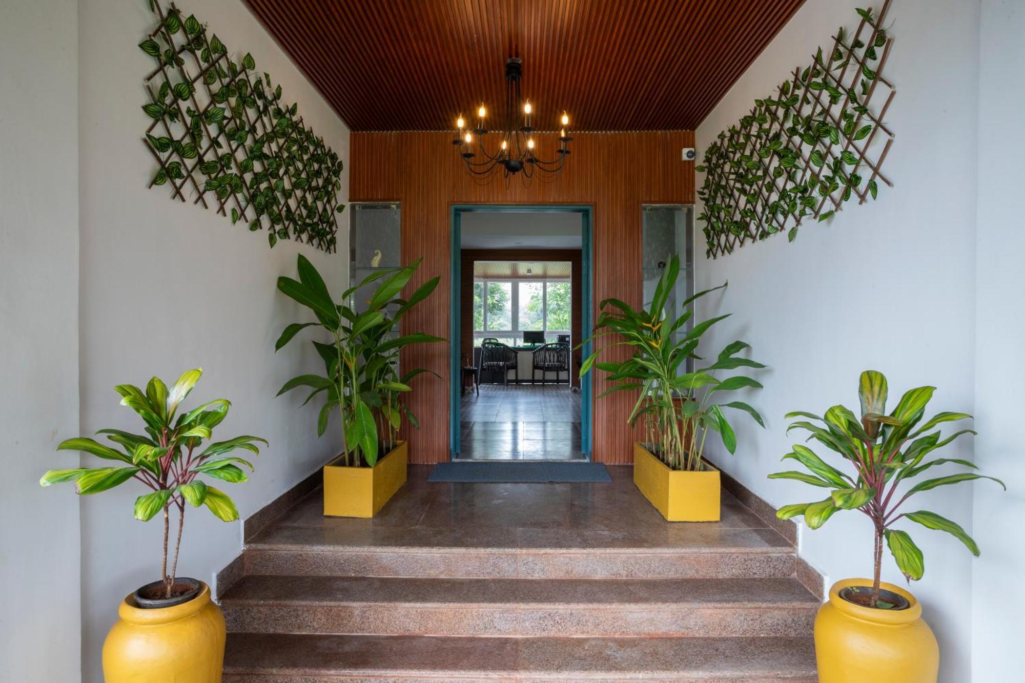 Stone Wood Hotel Amboli Amboli  Екстериор снимка