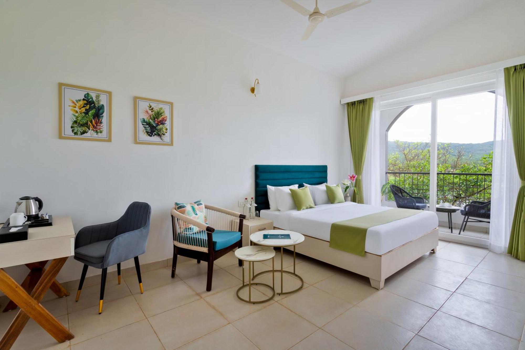 Stone Wood Hotel Amboli Amboli  Екстериор снимка