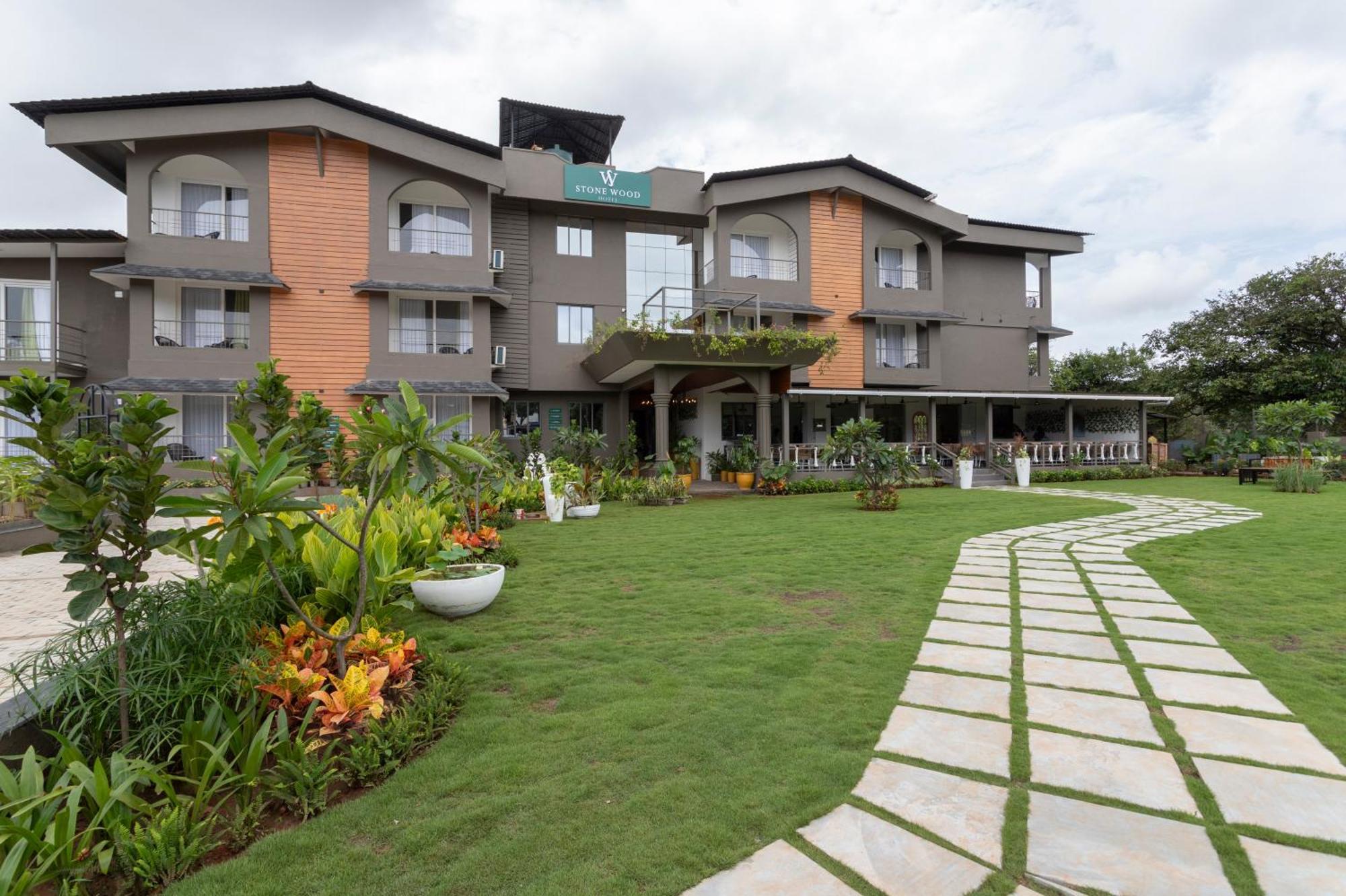 Stone Wood Hotel Amboli Amboli  Екстериор снимка