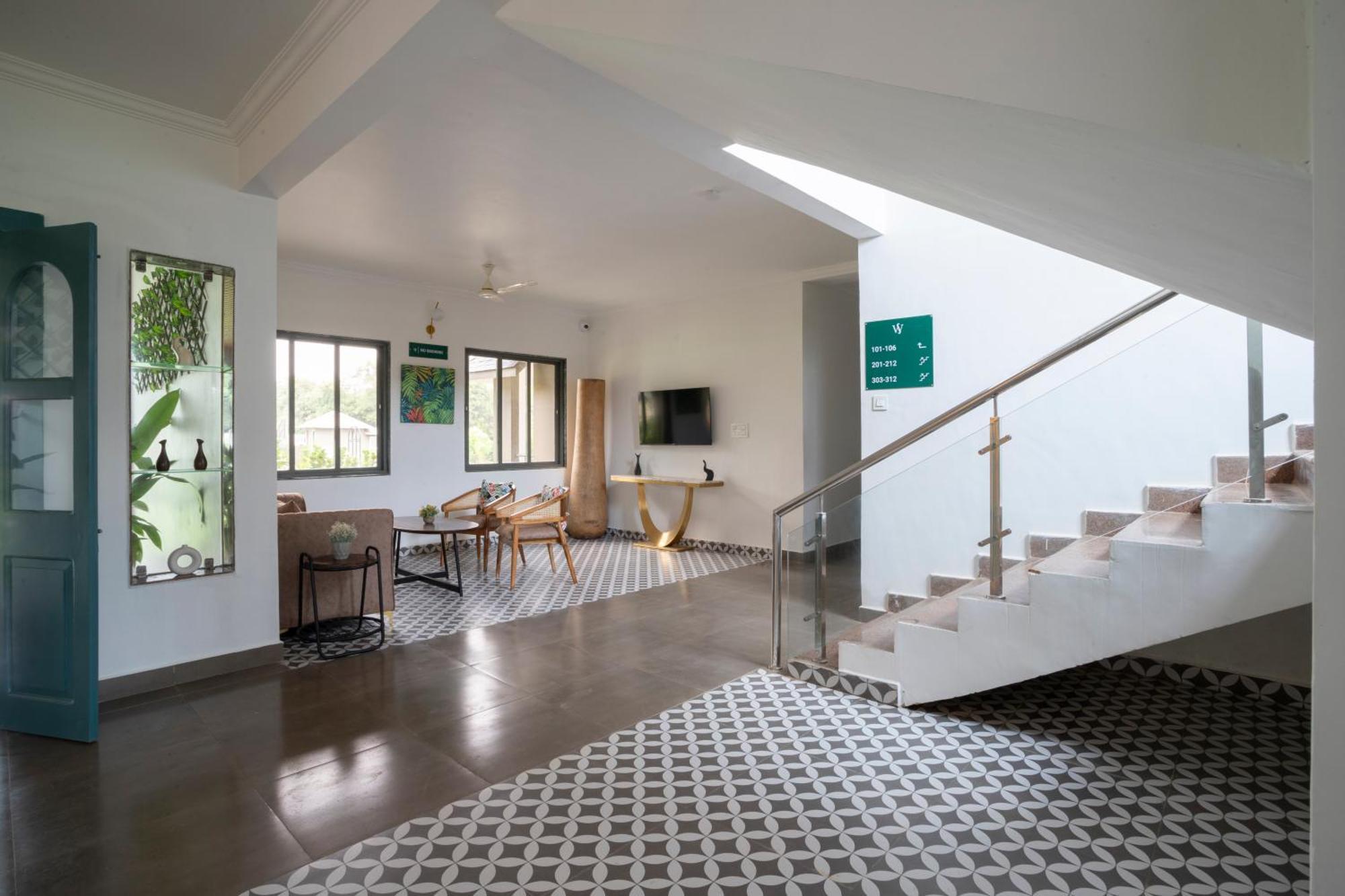 Stone Wood Hotel Amboli Amboli  Екстериор снимка